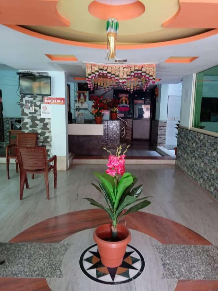 Sahil Lodge Akkalkot Akalkot Luaran gambar